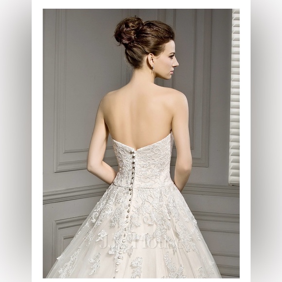 JJ’s House Ball-Gown/Princess Sweetheart Court Train Tulle Lace Wedding Dress - Picture 10 of 12